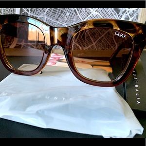 QUAY Sunglasses NWT